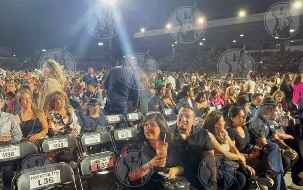 Llenaron miles de juarenses el Benito Juárez en espera de ‘El Potrillo’