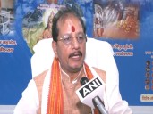 Rahul Gandhi weakens country, defames it: Vijay Kumar Sinha
