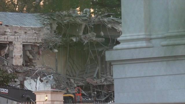 The White House starts demolishing part of the East Wing to build Trump’s ballroom 