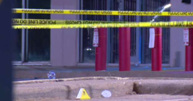 1 dead, 4 injured after shooting outside Dallas shopping center, police say