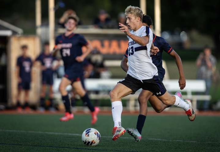 Mike Gante, Landon Bronson lift Northern boys soccer over Boiling Springs
