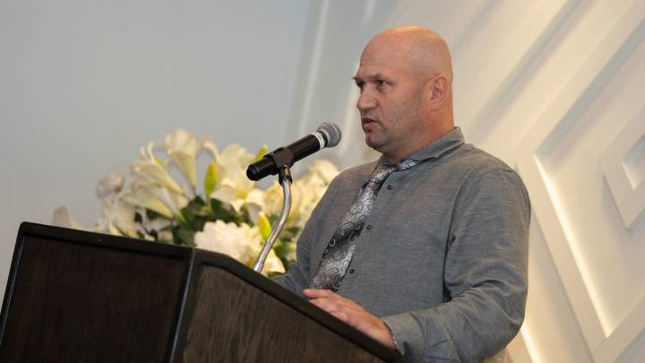 Taking out trash during fight led Joe Plouse to APS Athletics HOF
