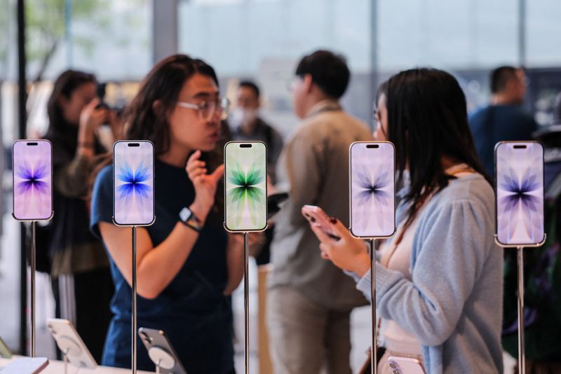 Apple closes in on $4 trillion valuation as data shows strong demand for iPhone 17
