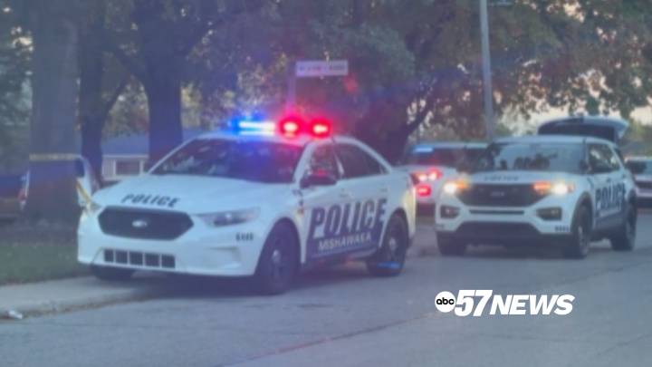 Mishawaka Police responding to reports of shots fired at Hickory Village