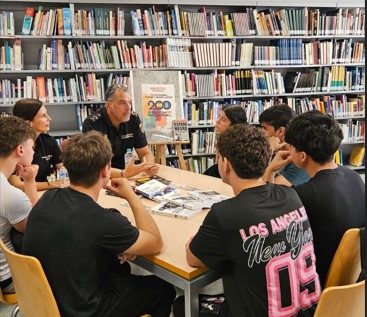 Alicante celebra el “Día de las Bibliotecas” con una biblioteca “viviente”
