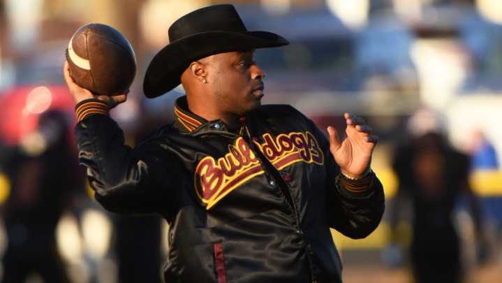 Which South Jersey football coach landed a big honor from the Eagles?