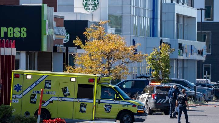 Laval police respond to shooting at Starbucks, that leaves 1 dead, 2 injured