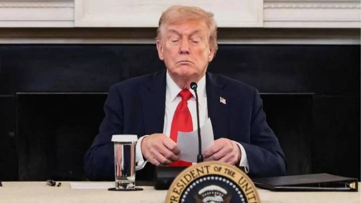 Donald Trump’s Leg Swelling Sparks Concern Over Chronic Venous Insufficiency: Understanding The Condition And Its Symptoms