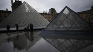Detienen a otras cinco personas vinculadas al robo de joyas en el Louvre