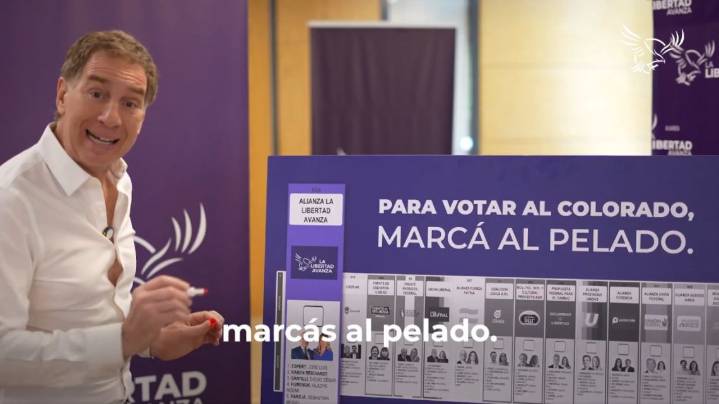 "Para votar al colorado, marcás al pelado": el ridículo spot de La Libertad Avanza