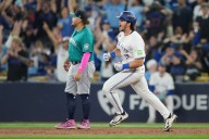 Blue Jays force Game 7 in AL Championship Series with 6