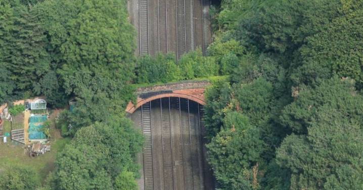 Disruption warning issued as Leicestershire bridge set to be demolished