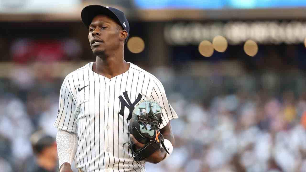 Yankees’ Chisholm Jr. turns back on press after starting Game 1 on bench