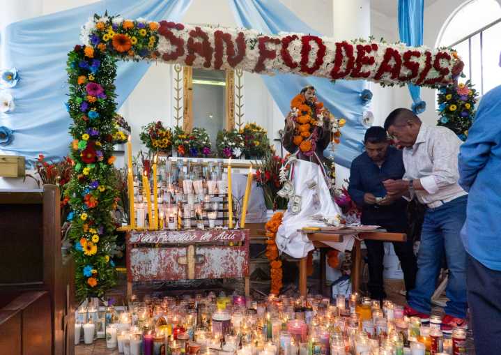 Fiestas patronales en Tijuana mantienen viva la cultura guerrerense