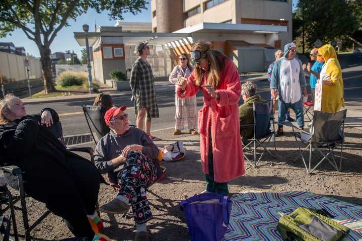 Trump claims ‘Portland is burning’ while federal agents intensify ICE protests