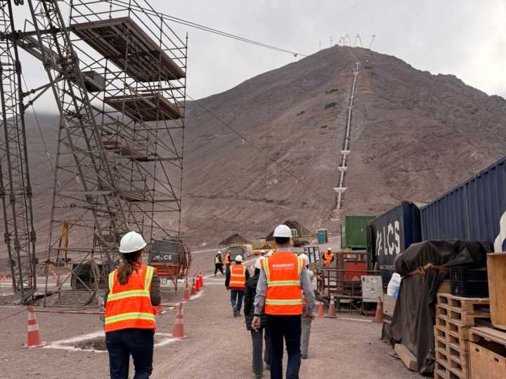 En agosto la economía tuvo un  leve repunte y así interrumpió tres meses de caída