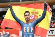 Albert Torres conquista el oro mundial en el ómnium y devuelve a España al podio del ciclismo en pista