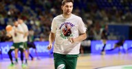 Gesto del Unicaja con Tyson Carter: una camiseta para mandarle fuerza