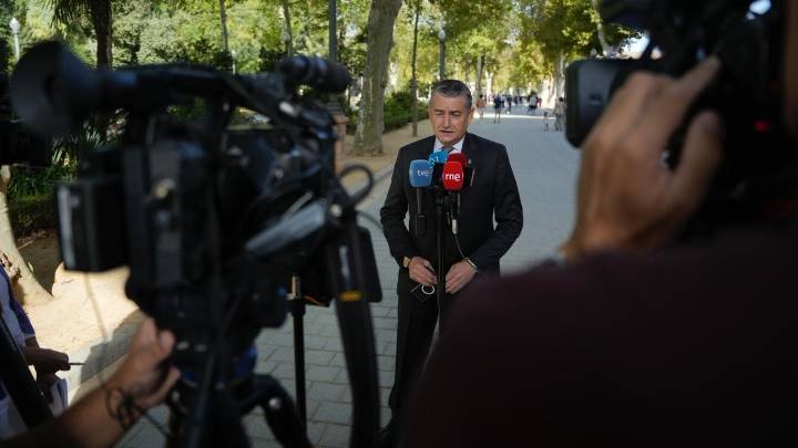 Más de 700 profesionales sanitarios y cien millones para el plan integral de cribados de Andalucía.