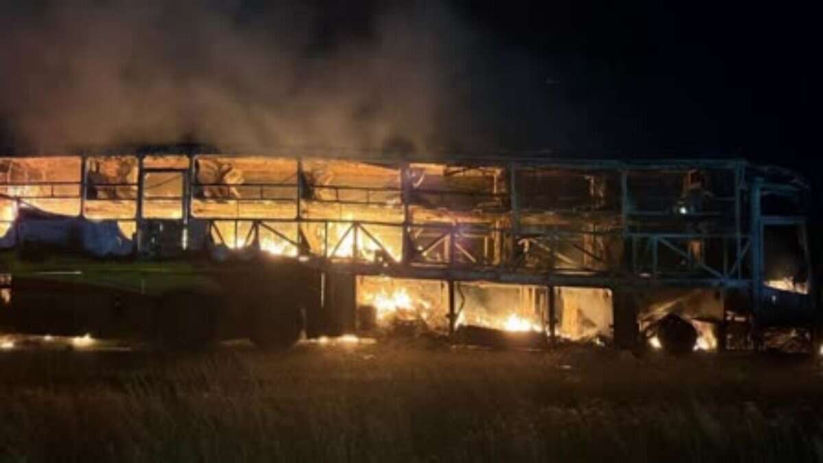 Private bus carrying 40 passengers catches fire in Kurnool of AP