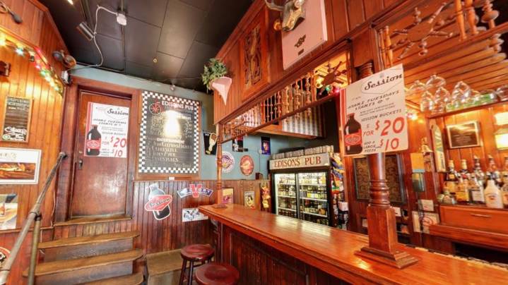 Hangry Brands expands Tremont portfolio with Edison's Pub acquisition