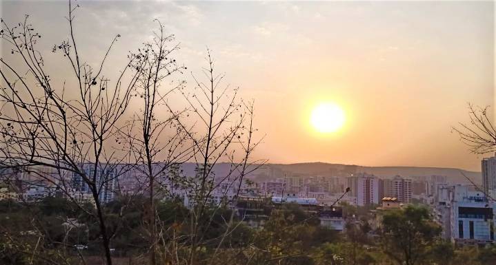 Maharashtra Weather Update, October 13: Dry Conditions Prevail Across State, Daytime Heat Intensifies in Some Districts
