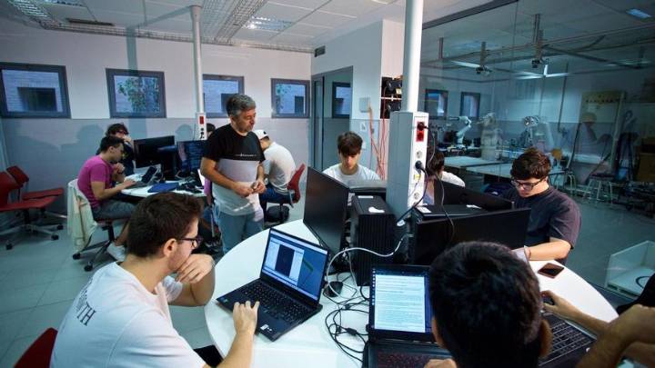 La última moda para copiar en los exámenes: gafas con IA