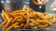 El éxito de la churrería cerca de la plaza del Pilar: "Uno de los mejores lugares del mundo para disfrutar de un chocolate con churros"
