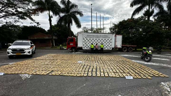 Incautadas 1.2 toneladas de marihuana de las disidencias Farc en la vía Bogotá
