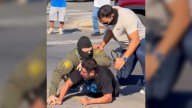 DHS agents retreat as Chicago cops refuse to shield them from swarming protesters