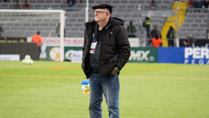 ¿Quién fue 'Manolo' Lapuente, ex DT y jugador de futbol?