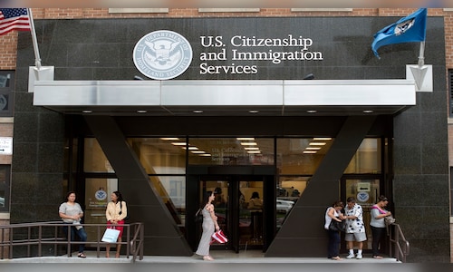 US tightens migrant rules, ends automatic work permit renewals