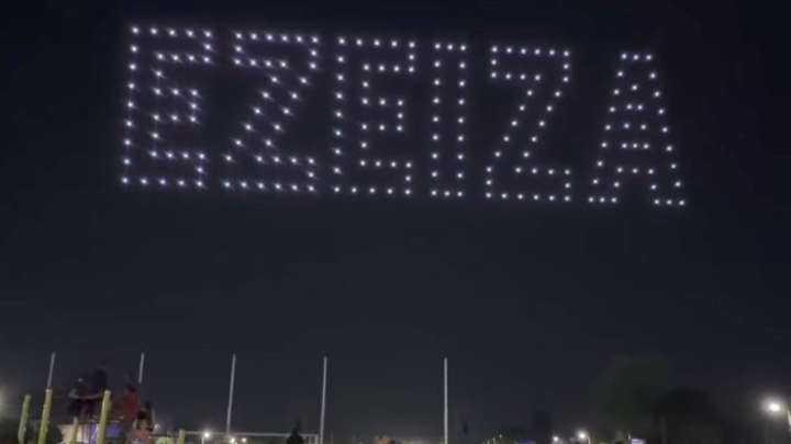 Ezeiza celebró su 30° aniversario con un show de drones