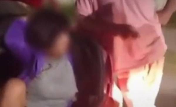 Taxista manejaba borracho, lo detuvieron y le revisaron el baúl: llevaba a su pareja encerrada