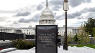 Business groups urge senators to pass clean funding bill to reopen federal government