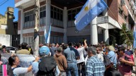 Tensión en Resistencia: empleados públicos marcharon al Legislativo tras el nuevo fracaso de la sesión extraordinaria