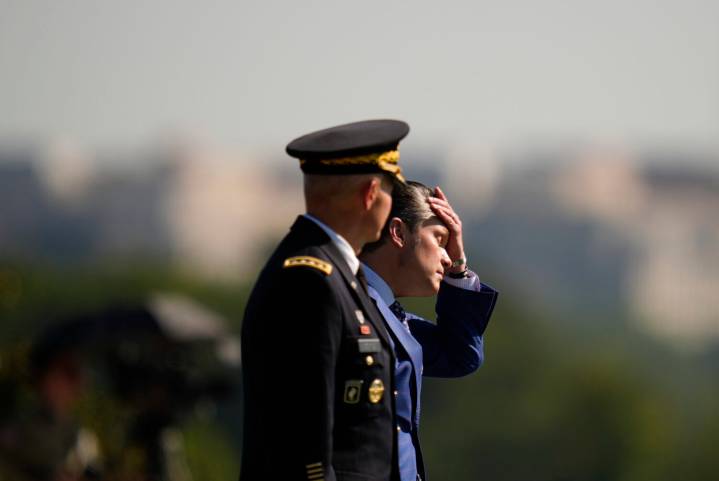 Troops will miss paychecks next week without action on the government shutdown