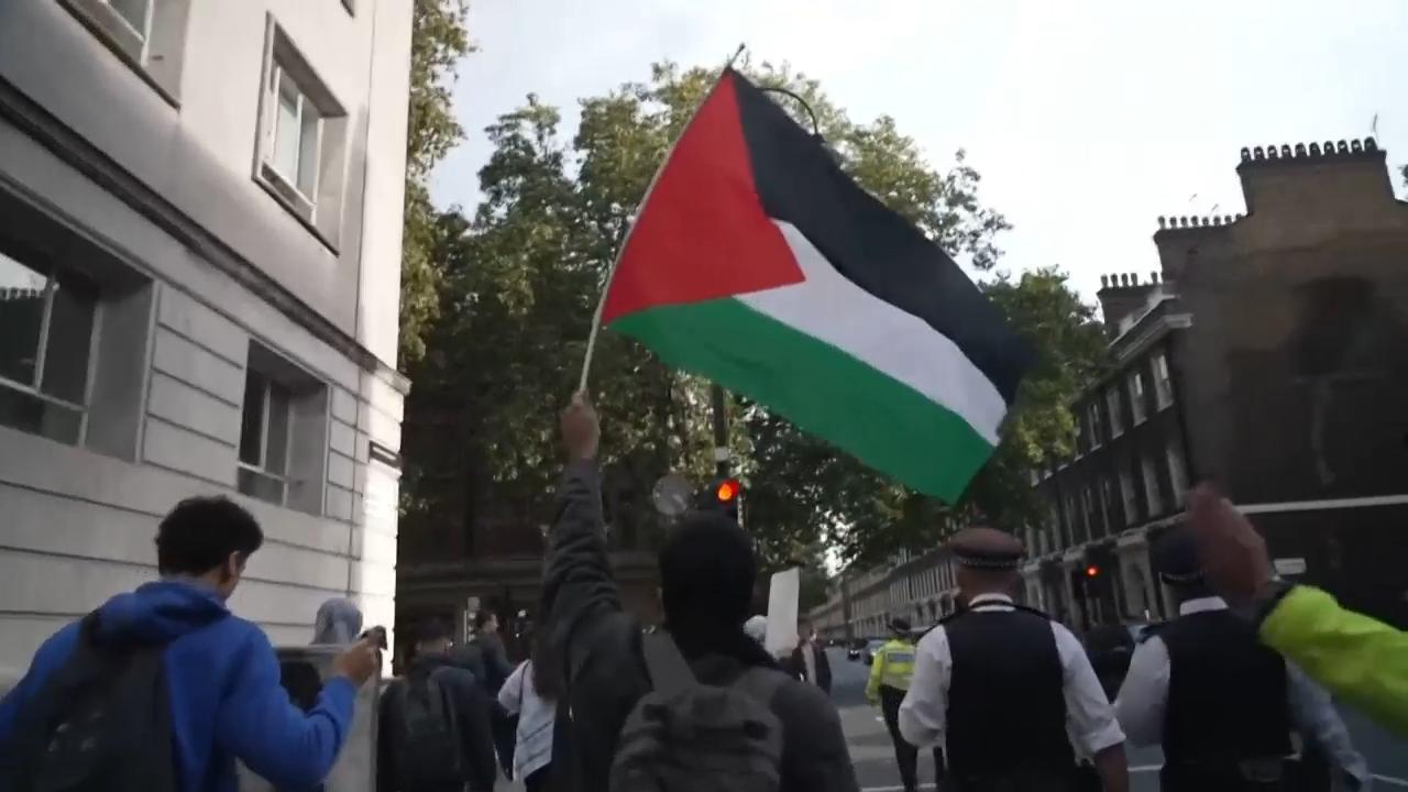 Hundreds attend pro-Palestinian protest in London on Oct. 7 anniversary amid criticism from Starmer