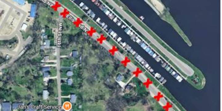 Major Cedar Rapids road closed for water main repair