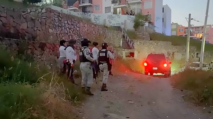 Madre buscadora encuentra el cuerpo de su hija en una finca de Tlajomulco; la reconoció por su cabello y una cadena