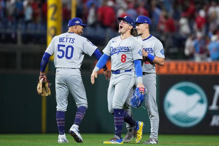 Dodgers hold off Phillies’ rally; Brewers slug their way to a 2-0 series lead over Cubs – Winnipeg Free Press