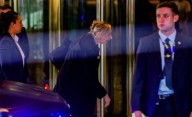 Karina Milei y sus colaboradores esperan los primeros resultados en el Hotel Libertador