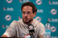 Dolphins' Mike McDaniel: Talks with Stephen Ross remain same