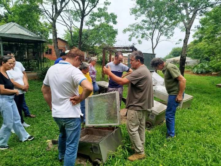 Apicultores de El Alcázar se capacitan para mejorar su producción