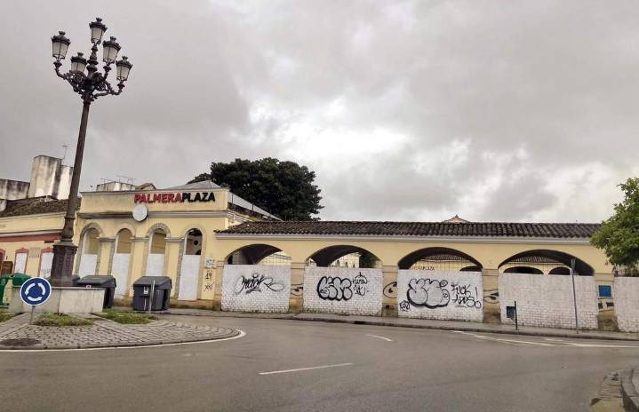El antiguo Palmera Plaza no albergará finalmente un centro sociociosantario