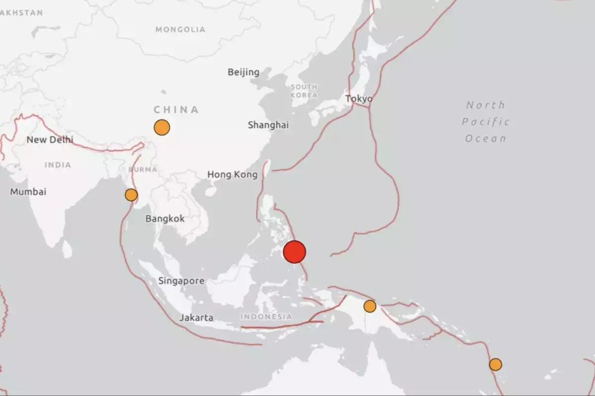 "Se espera un tsunami destructivo”; Filipinas emite alerta tras ser azotado por un terremoto de magnitud 7.4