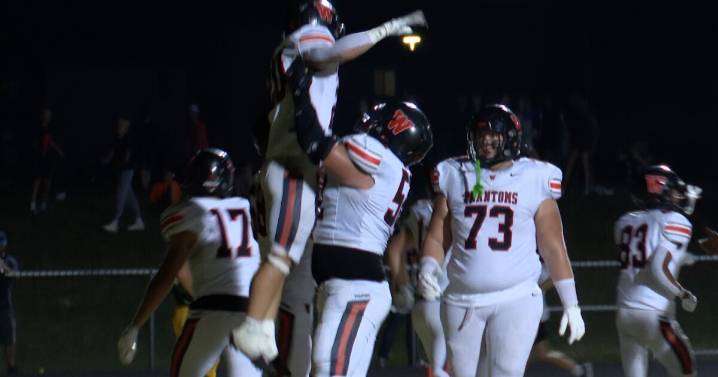 FRIDAY NIGHT BLITZ: West De Pere, Oshkosh North remain undefeated through Week 7