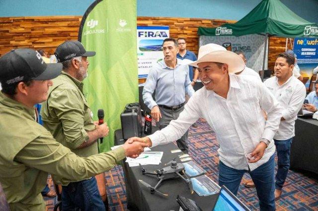 Impulsan el desarrollo económico de Santa María Huatulco