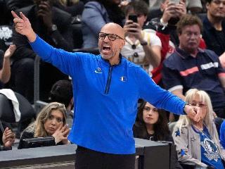 Jason Kidd extiende su estadía en los Dallas