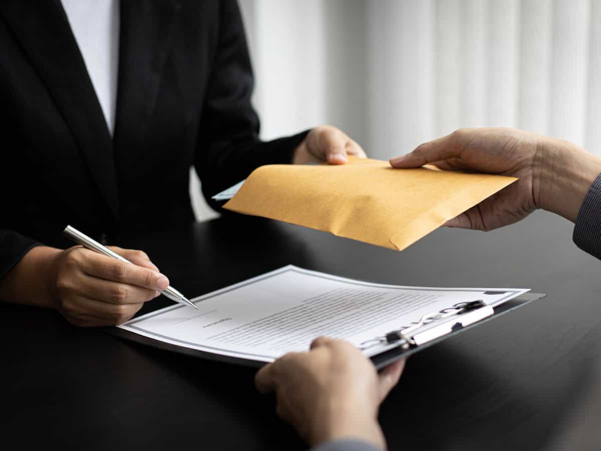 Telangana ACB catches engineer accepting Rs 1.90 lakh bribe